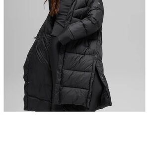 ALO Yoga Black Puffer Jacket